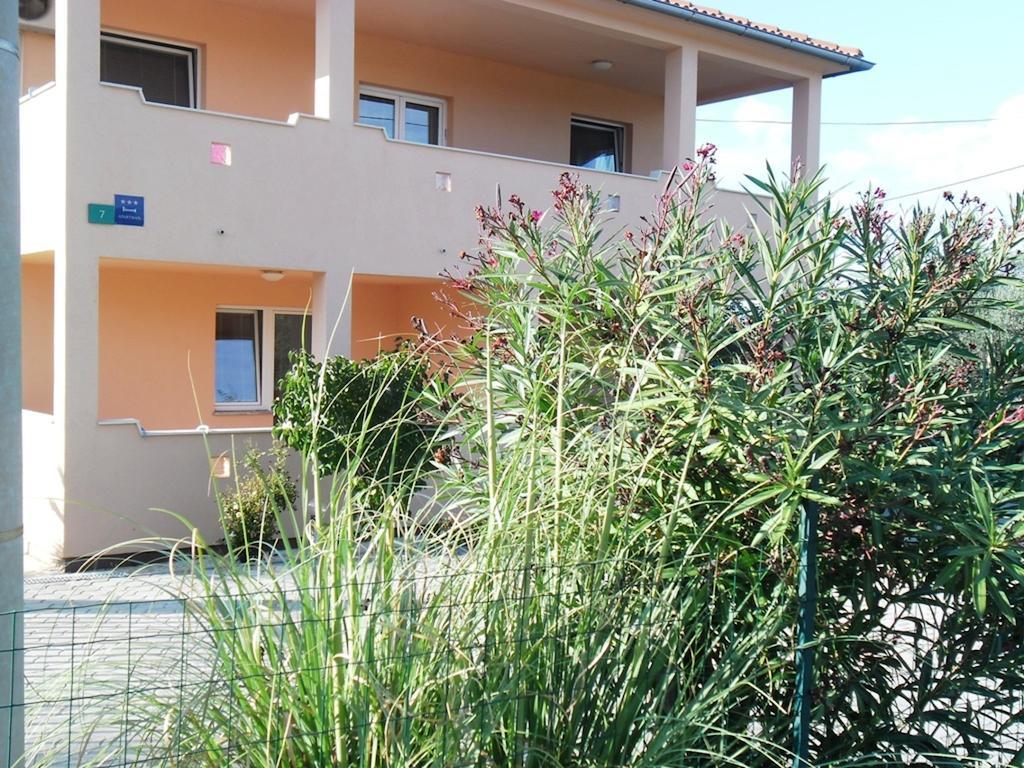 Apartments Katja Štinjan Eksteriør bilde